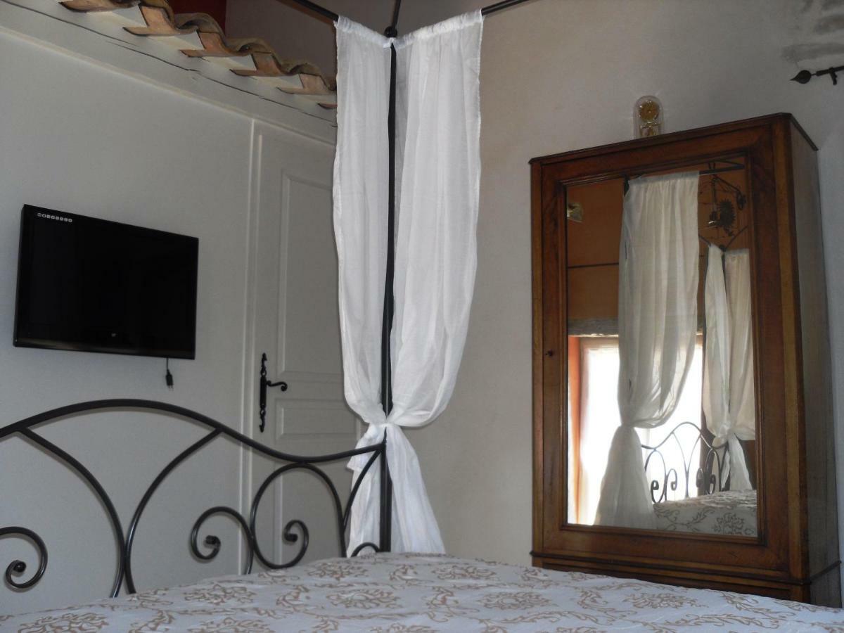 On Dirait Le Sud Chambres D'Hotes Dans Village Proche Ales En Cevennes Saint Julien Les Rosiers Exterior foto